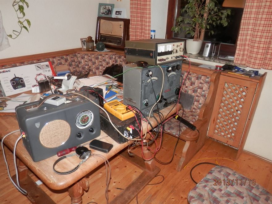Im Shack war kein Platz mehr, am Küchentisch schon ! Radione R2 und TornFub1