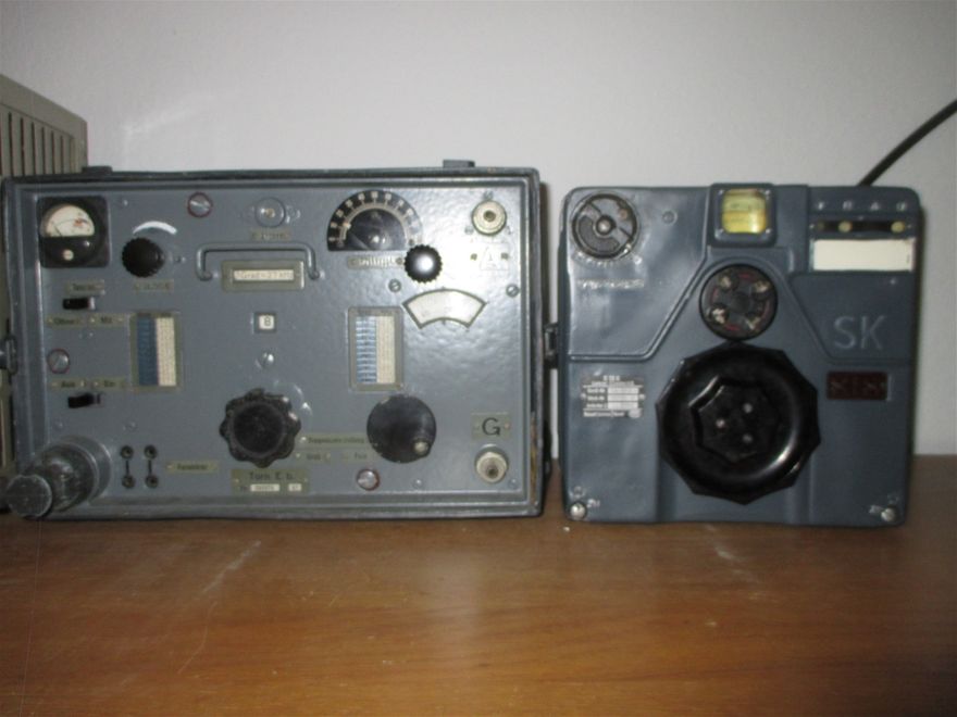 Meine erste funktionierende Funkstation: links der TornEb, rechts der SK10