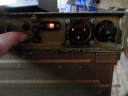 Analog-digitale Frequenzanzeige am R-107M - 21,303 MHz