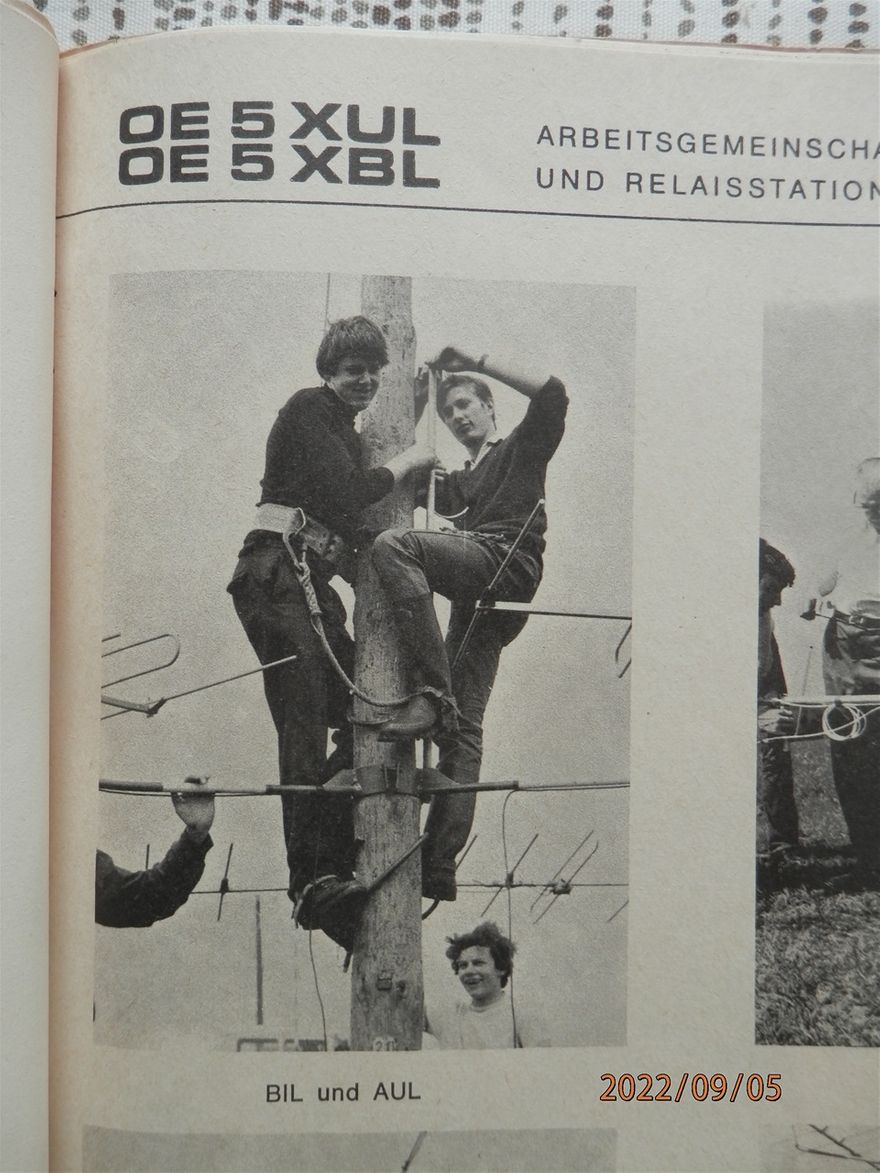 Links Fritz, OE5BIL, heute VK6UZ, rechts OE5AUL (+) Peter. Fritz war anfangs der 1970-er Jahre Mitglied im OV Schärding.